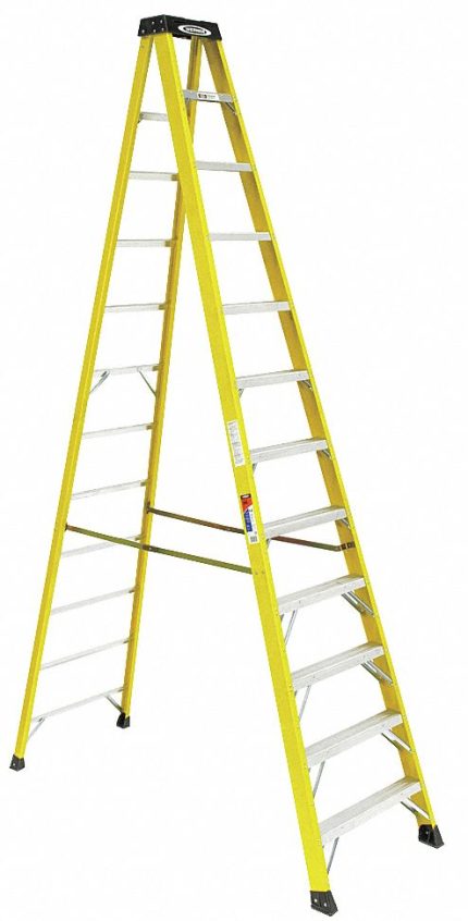 WERNER Stepladder: 12 ft Ladder Size, Fiberglass, 300 lb Load Capacity, 44 lb Wt, 9.6 ft Standing Ht