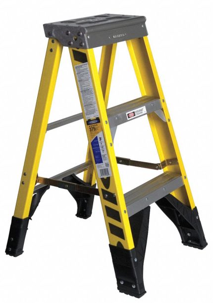 WERNER Stepladder: 3 ft Ladder Size, Fiberglass, 375 lb Load Capacity, 13 lb Wt, 1 ft Standing Ht