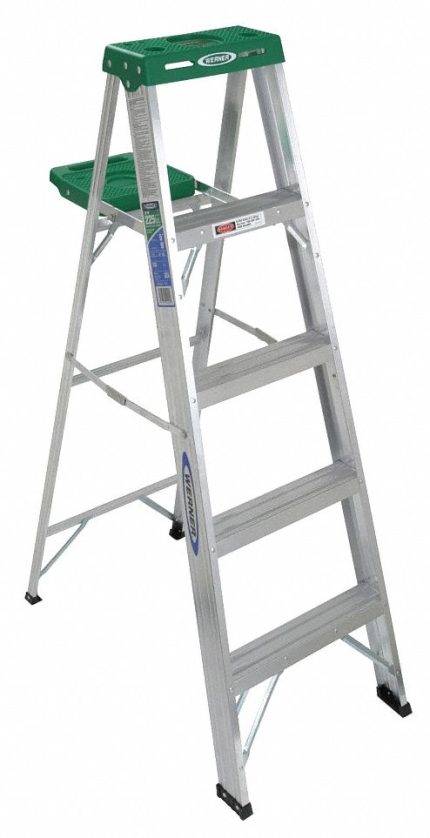 WERNER Stepladder: 5 ft Ladder Size, Aluminum, 225 lb Load Capacity, 10 lb Wt, 1.9 ft Standing Ht