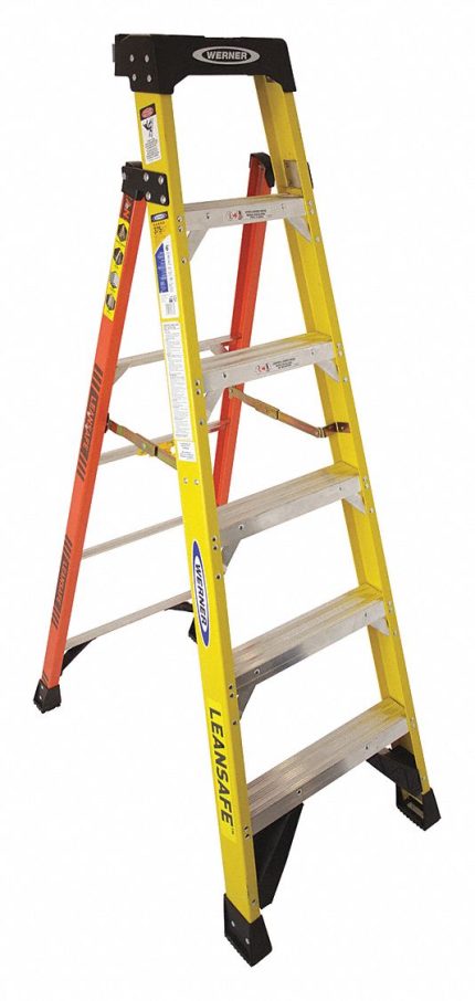 WERNER Stepladder: 6 ft Ladder Size, Fiberglass, 375 lb Load Capacity, 21 lb Wt