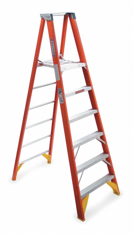 WERNER Platform Stepladder: 6 ft Ladder Size, Fiberglass, 300 lb Load Capacity, 32 lb Wt