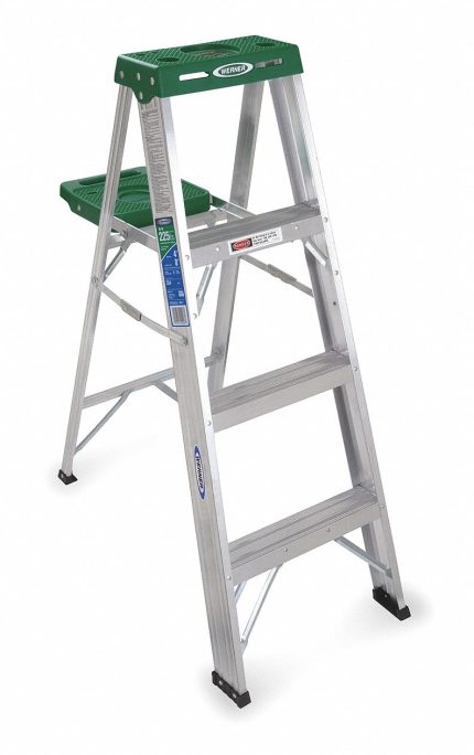 WERNER Stepladder: 4 ft Ladder Size, Aluminum, 225 lb Load Capacity, 10 lb Wt, 1.9 ft Standing Ht