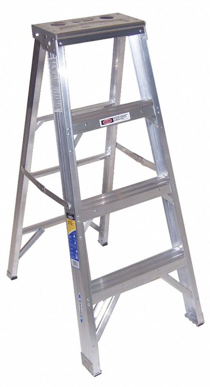 WERNER Stepladder: 4 ft Ladder Size, Aluminum, 375 lb Load Capacity, 16 lb Wt, 1.9 ft Standing Ht