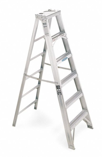 WERNER Stepladder: 6 ft Ladder Size, Aluminum, 375 lb Load Capacity, 24 lb Wt, 3.8 ft Standing Ht